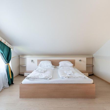 Farawayhomes Aparthotel Near Vienna Airport - Anytime Self Check-In Брукк-ан-дер-Лайта Экстерьер фото