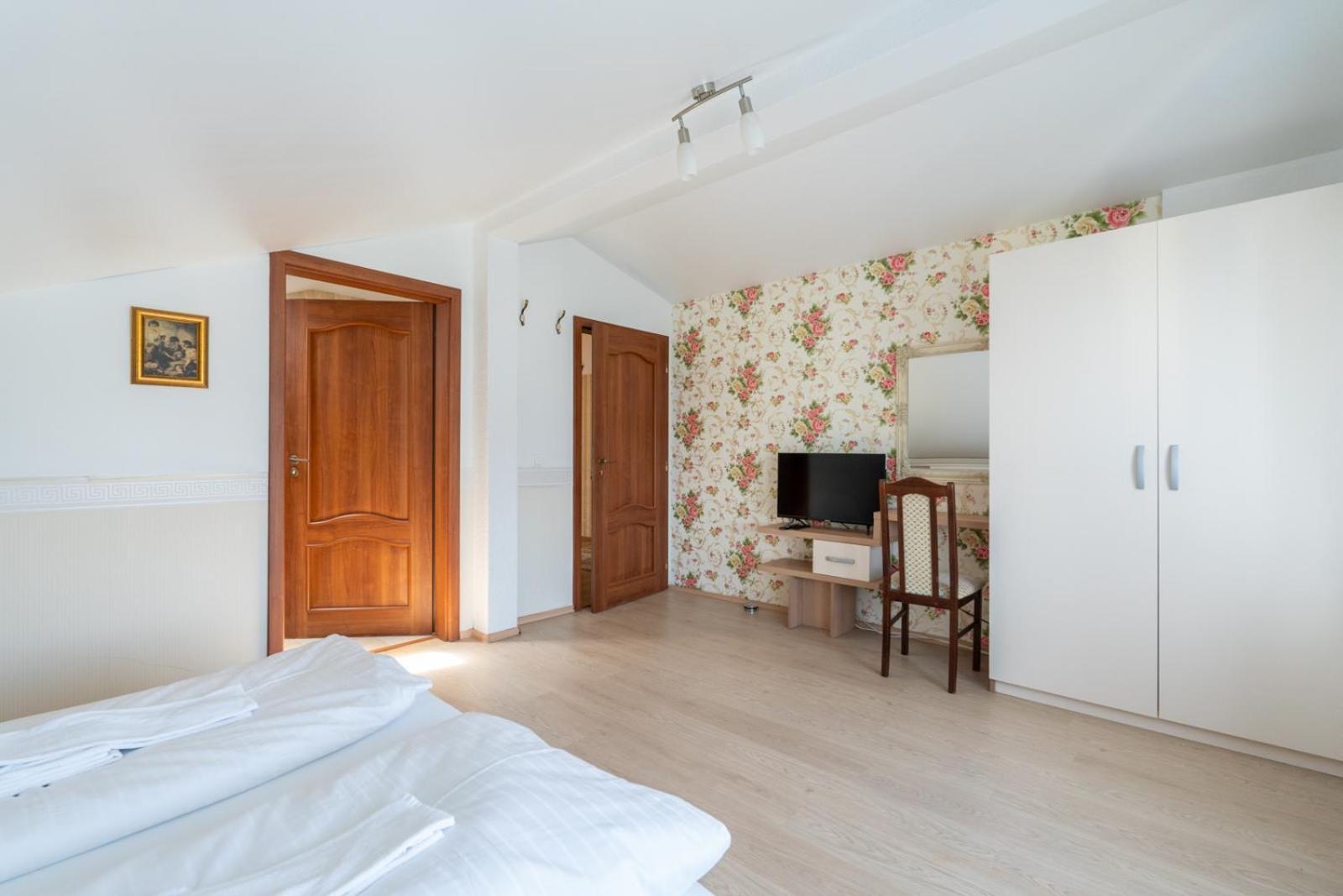 Farawayhomes Aparthotel Near Vienna Airport - Anytime Self Check-In Брукк-ан-дер-Лайта Экстерьер фото