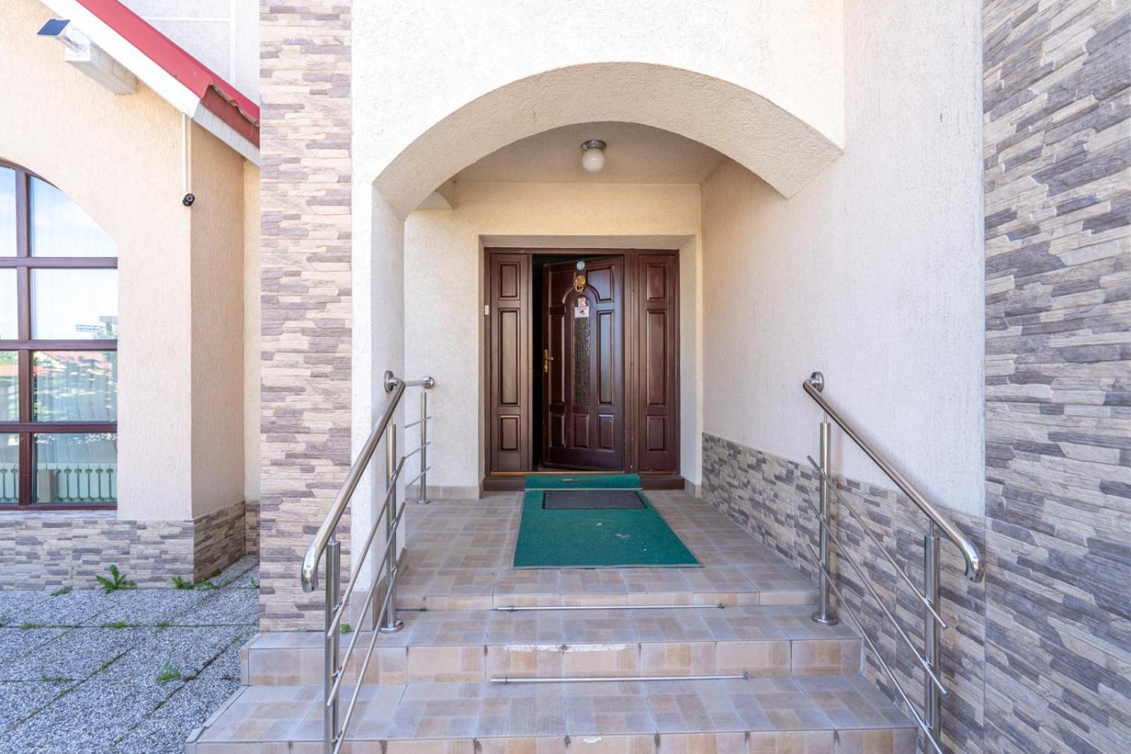 Farawayhomes Aparthotel Near Vienna Airport - Anytime Self Check-In Брукк-ан-дер-Лайта Экстерьер фото
