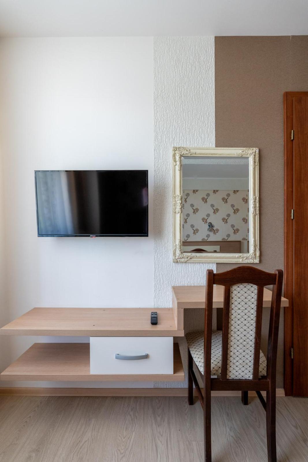 Farawayhomes Aparthotel Near Vienna Airport - Anytime Self Check-In Брукк-ан-дер-Лайта Экстерьер фото